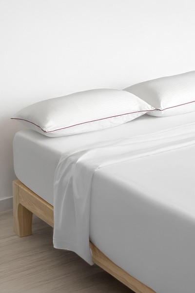 Almohada Royal – Doble Funda Satinada | Firmeza Media-Alta | Made in Spain